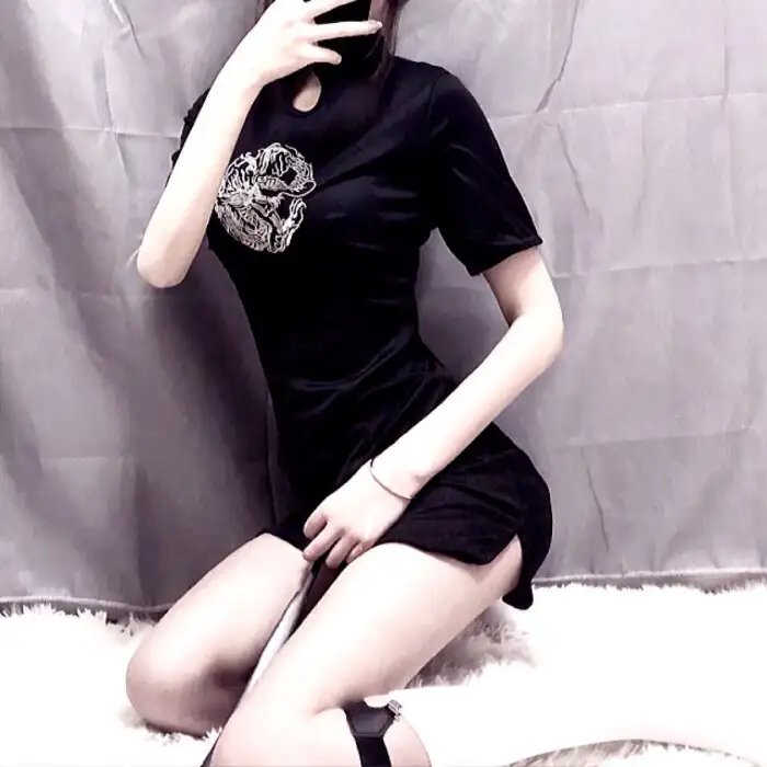 男孩看见血地狱